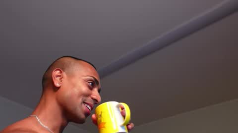 Snapshot of jackson_brownie chatting on October 30, 2025, 7:14 pm Jacky online show from October 30, 2025, 7:14 pm