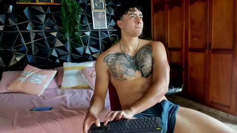 Snapshot of jackson_macleyn chatting on April 17, 2026, 6:44 pm Jackson online show from April 17, 2026, 6:44 pm