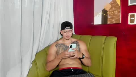 Snapshot of jackson_macleyn chatting on May 13, 2026, 8:16 pm Jackson online show from May 13, 2026, 8:16 pm