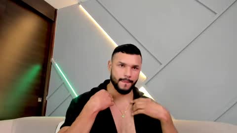 Jackson Wayne online show from March 3, 2025, 11:55 am