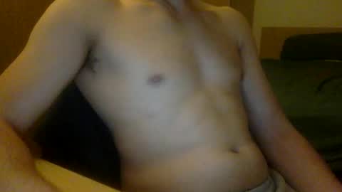jackt092 online show from May 6, 2026, 10:48 pm