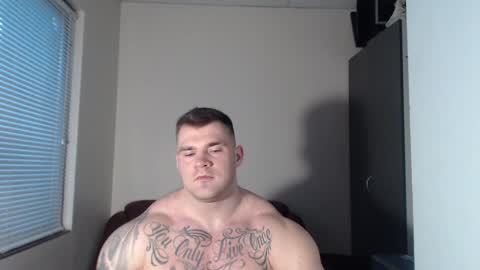 Snapshot of jackyhuge chatting on December 3, 2024, 12:27 pm Jacky online show from December 3, 2024, 12:27 pm