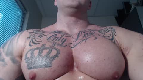 Snapshot of jackyhuge chatting on December 8, 2024, 10:41 am Jacky online show from December 8, 2024, 10:41 am