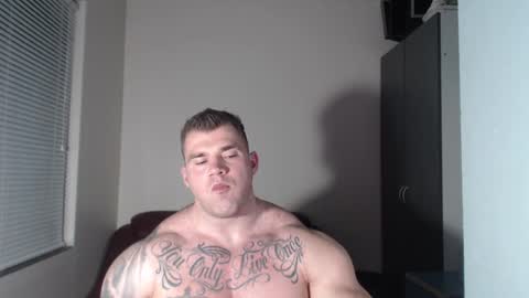 Snapshot of jackyhuge chatting on December 22, 2024, 1:55 pm Jacky online show from December 22, 2024, 1:55 pm
