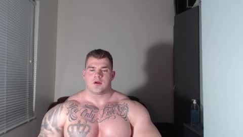 Snapshot of jackyhuge chatting on February 13, 2025, 4:50 pm Jacky online show from February 13, 2025, 4:50 pm