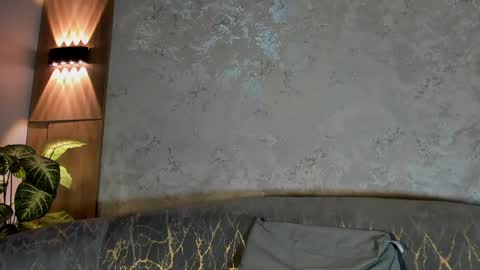 Jaco online show from May 19, 2026, 1:56 am