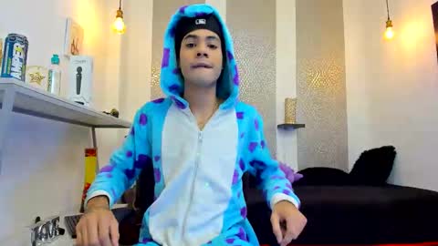 jacob_blackwell online show from November 9, 2025, 7:34 pm