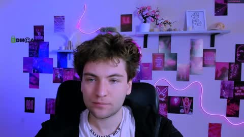 Snapshot of jacob_dark_ chatting on April 21, 2026, 7:47 am Jacob online show from April 21, 2026, 7:47 am