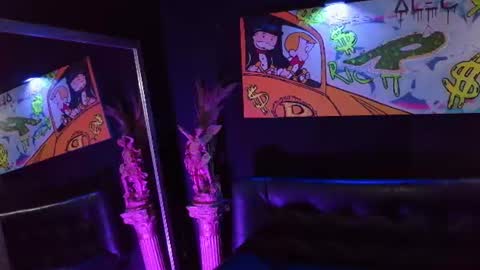 JACOB JAMES online show from June 10, 2026, 1:50 am