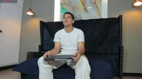jacob_schneider online show from May 5, 2026, 2:14 pm