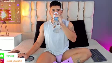 Snapshot of jacob_steele1 chatting on September 20, 2025, 8:32 pm Jacob online show from September 20, 2025, 8:32 pm