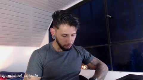 Michael Caicedo online show from August 3, 2026, 2:21 am
