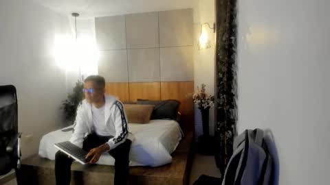 jacobdraven online show from November 16, 2025, 3:23 am