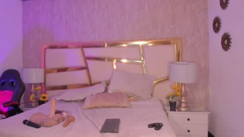 jacobrusso online show from July 17, 2026, 5:25 am
