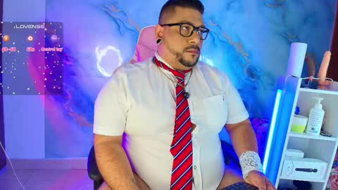 daddy sir master bear online show from March 7, 2026, 3:14 am