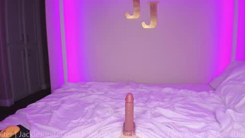 Jackie Jupiter online show from March 5, 2025, 9:15 pm