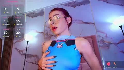 Jade  online show from September 18, 2025, 10:23 pm