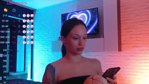 Jade online show from April 30, 2026, 8:57 pm