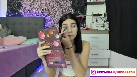 Snapshot of jade__weed chatting on February 3, 2025, 10:54 pm online show from February 3, 2025, 10:54 pm