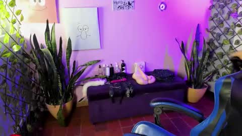 Jade online show from December 17, 2025, 3:12 am