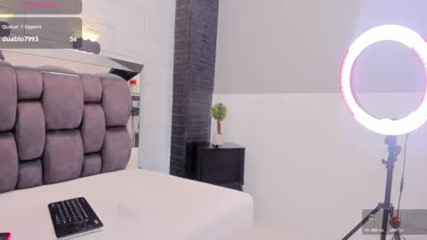 Snapshot of jade_heartt chatting on March 8, 2025, 10:24 pm  JADE  online show from March 8, 2025, 10:24 pm