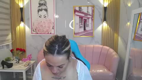 Jade  online show from September 18, 2025, 3:41 am