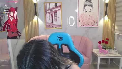 Jade  online show from November 30, 2025, 3:32 am