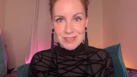 Snapshot of jade_slade chatting on May 1, 2026, 11:04 am Jade Slade online show from May 1, 2026, 11:04 am