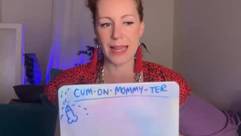Snapshot of jade_slade chatting on May 17, 2026, 8:55 am Jade Slade online show from May 17, 2026, 8:55 am