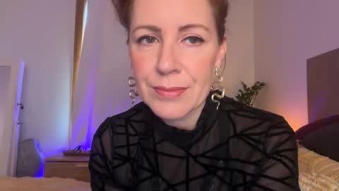 Snapshot of jade_slade chatting on June 2, 2026, 1:51 am Jade Slade online show from June 2, 2026, 1:51 am