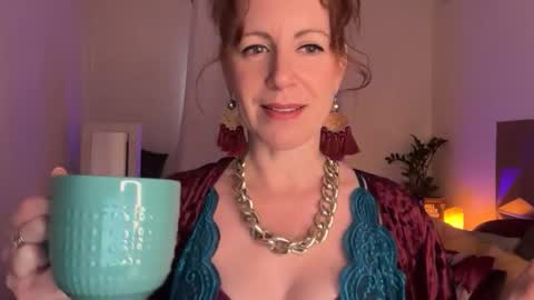 Snapshot of jade_slade chatting on June 11, 2026, 2:53 am Jade Slade online show from June 11, 2026, 2:53 am
