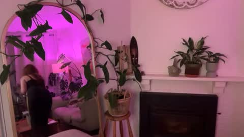 Snapshot of jade_slade chatting on June 29, 2026, 4:08 am Jade Slade online show from June 29, 2026, 4:08 am