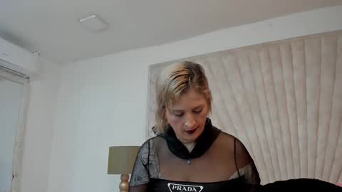 Jade  online show from September 19, 2025, 11:11 am