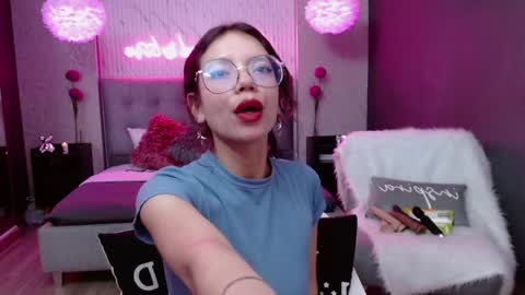 Snapshot of jade_storm_ chatting on December 12, 2024, 8:21 pm JADE online show from December 12, 2024, 8:21 pm