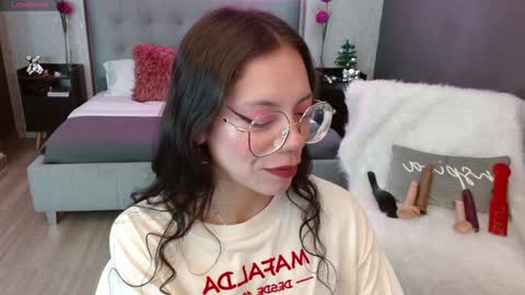 Snapshot of jade_storm_ chatting on January 4, 2025, 8:37 pm JADE online show from January 4, 2025, 8:37 pm