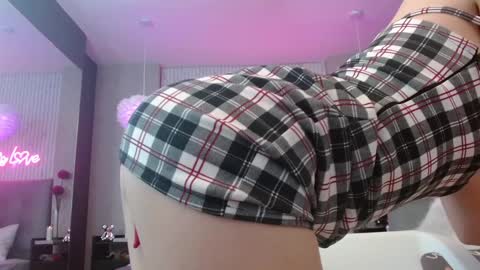 Snapshot of jade_storm_ chatting on January 9, 2025, 11:45 pm JADE online show from January 9, 2025, 11:45 pm