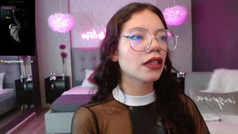 Snapshot of jade_storm_ chatting on January 21, 2025, 8:11 pm JADE online show from January 21, 2025, 8:11 pm