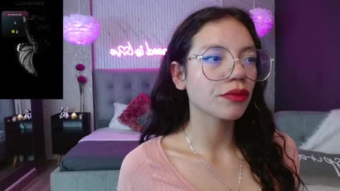 Snapshot of jade_storm_ chatting on January 28, 2025, 10:34 pm JADE online show from January 28, 2025, 10:34 pm