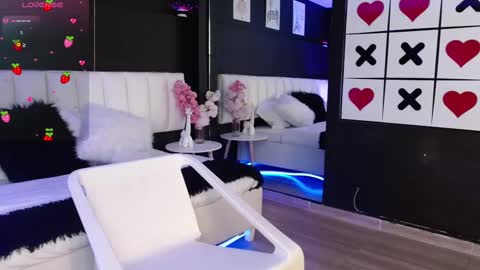 Snapshot of jade_storm_ chatting on March 10, 2025, 12:26 pm JADE online show from March 10, 2025, 12:26 pm