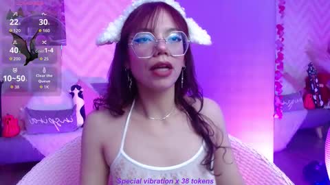 Snapshot of jade_storm_ chatting on October 11, 2025, 4:55 am JADE online show from October 11, 2025, 4:55 am