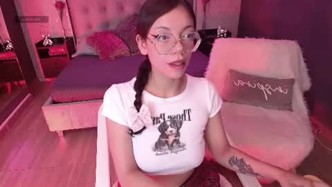 Snapshot of jade_storm_ chatting on June 25, 2026, 9:19 pm JADE online show from June 25, 2026, 9:19 pm