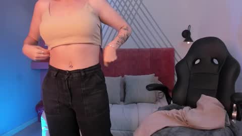 Snapshot of jade_vela chatting on October 11, 2025, 4:16 pm jade_vela online show from October 11, 2025, 4:16 pm