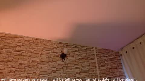 jade white  online show from May 20, 2026, 12:33 pm