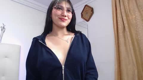 Jadeadamsxx online show from March 10, 2025, 6:56 pm