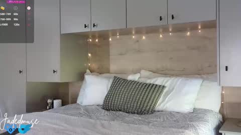 Snapshot of jadedmuse chatting on March 9, 2026, 8:18 am Jade online show from March 9, 2026, 8:18 am