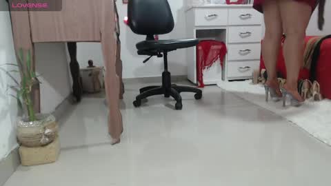 Jade online show from May 5, 2026, 4:09 am