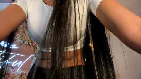 JADE EVANS online show from December 21, 2025, 12:23 pm