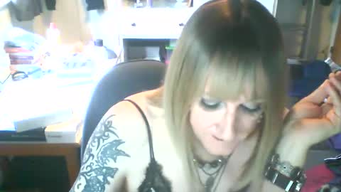 Jademinx online show from January 23, 2025, 12:19 pm
