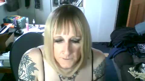 Snapshot of jadeladyboyminx chatting on February 5, 2026, 2:11 pm Jademinx online show from February 5, 2026, 2:11 pm