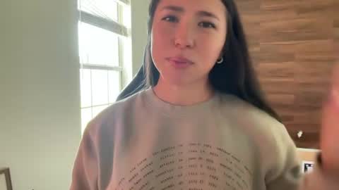 Snapshot of jadelove_ chatting on July 8, 2026, 4:00 pm Jade Love online show from July 8, 2026, 4:00 pm
